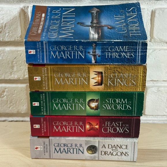 Game of Thrones Series Books 1 - 5 George R.R. Martin in Paperback GUC - Picture 3 of 8